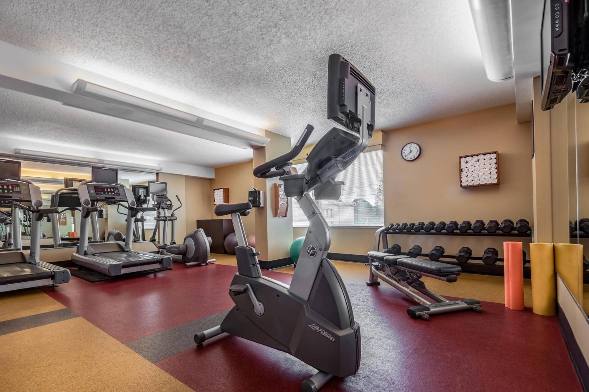 Courtyard By Marriott Bethesda Chevy Chase Otel Dış mekan fotoğraf