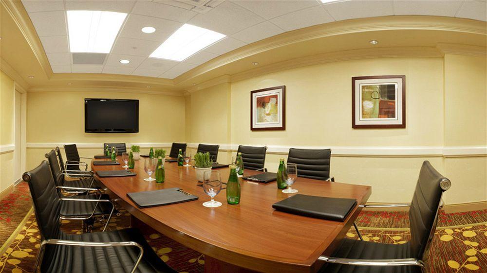 Courtyard By Marriott Bethesda Chevy Chase Otel Dış mekan fotoğraf